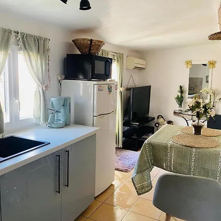 La Casa Dei Colori Apartmán *